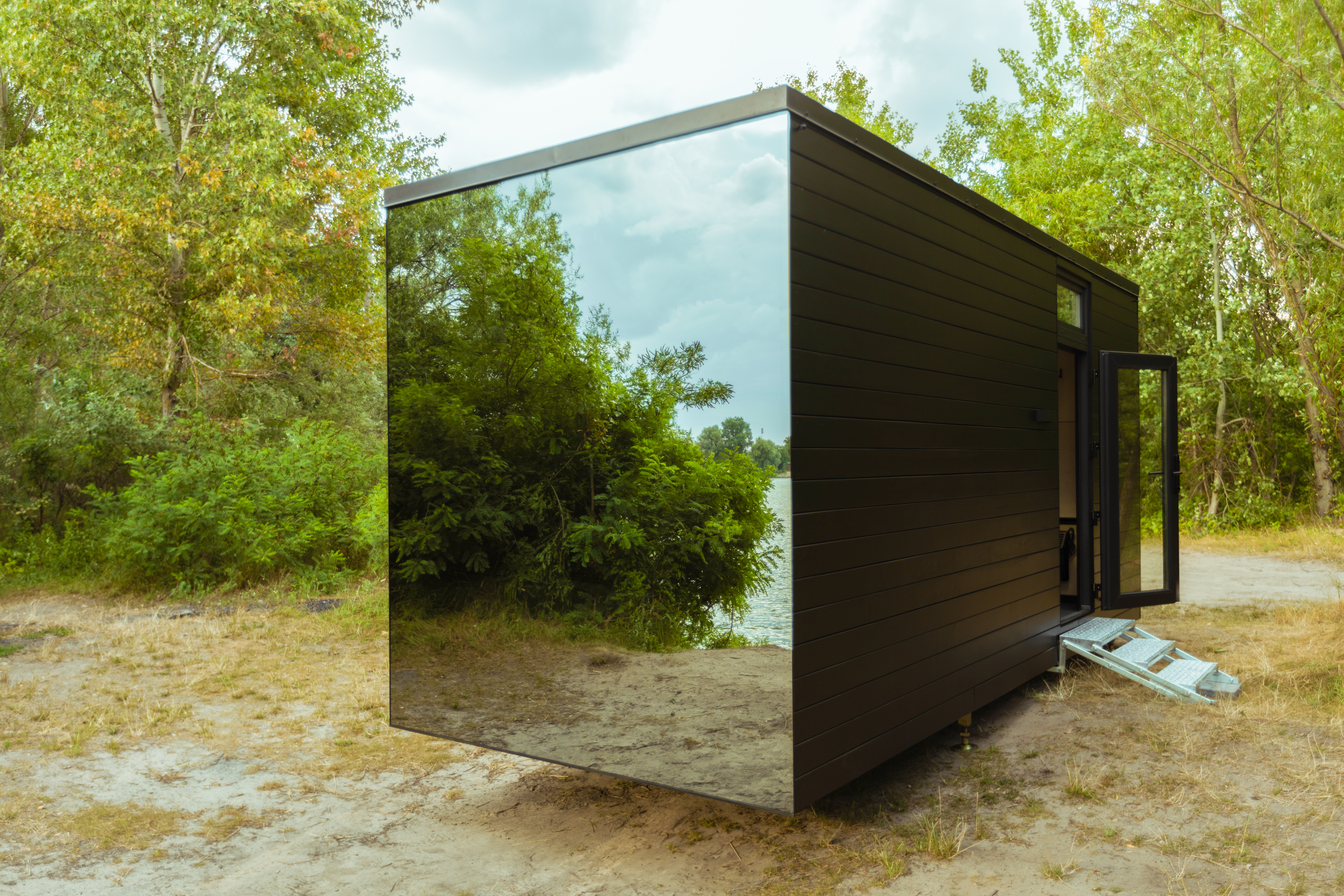 Domivka.cz M1 Stealth